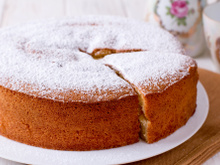 Aprenda truque para o bolo crescer reto e liso e nunca mais desperdice massa