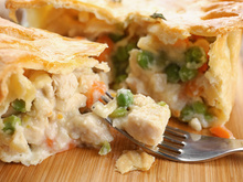 Torta VITAMINADA de frango com massa sem trigo e sem leite é a marmita que você tava procurando