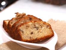 Bolo de nozes e açúcar mascavo sem ovos