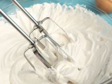 Chantilly, marshmallow ou merengue: você sabe qual é a diferença entre os três e como fazer cada um?