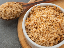 Farofa crocante de proteína de soja com farinha de mandioca é a receita vegana de acompanhamento que até o meu marido (chato pra comer) adora!