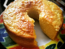 Bolo de milho com queijo