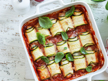 Adeus lasanha: descubra o rotolo de abobrinha que vai virar seu prato recheado de forno favorito