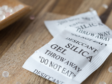 Se você tem sachês de sílica em casa, você tem um tesouro: veja 9 novos usos incríveis para o sílica gel