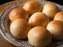 Pão de 3 ingredientes: confira essa receita fácil e muito saborosa