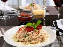 Risoto Urbano de tomate seco com rúcula