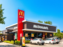 Após 9 anos, lanche queridinho do McDonald's vai retornar ao público: uma das opções mais diferentes do cardápio