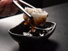 Depois que eu aprendi essa receita de molho tarê caseiro, eu nunca mais comprei pronto; receita fácil rende até 1 litro