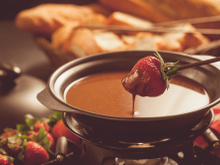 Fondue de Dia dos Namorados: todos os itens necessários para preparar um jantar romântico