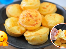 Pão de queijo com ricota, tapioca e muçarela: receita fácil fica fofinha, queijuda e crocante. Yuuummmm!