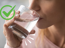 Nutricionista ensina o jeito certo de beber água: "Além de hidratar o corpo, beber água em jejum vai..."