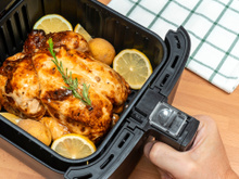 Boa, barata e com desconto surreal! A air fryer da Elgin está menos de R$ 200 na Black Friday!