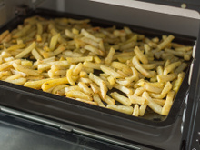 Adeus batata frita murcha de delivery: aprendi com um chef como deixá-la crocante de novo em 2 minutos