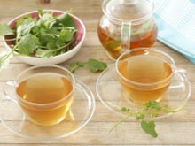 Chá de agrião: os múltiplos benefícios da bebida, cuidados e a forma correta de fazer a infusão