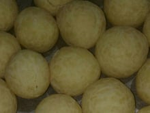 Pão de queijo crocante