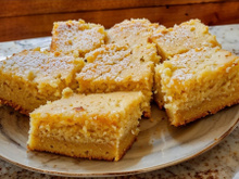 Bolo de fubá cremoso