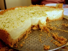 Torta de limão com biscoito Maria