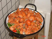 Moqueca de vermelho com lagostinhas, camarão e polvo