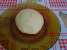 Pão de queijo recheado