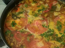 Moqueca de garoupa com camarão e pirão