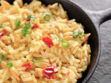 Adeus arroz branco simples: você vai se apaixonar por esse arroz pilaf temperado e aromático