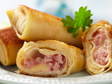 Tão deliciosa que faço três vezes por semana: panqueca salgada com ingredientes simples e pronta em minutos para um jantar rápido