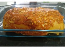 Rocambole de arroz com recheio de frango