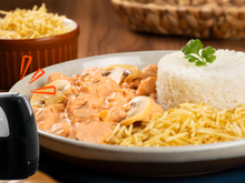 Dá para fazer strogonoff na airfryer? Veja como preparar o prato na fritadeira elétrica de maneira prática e segura