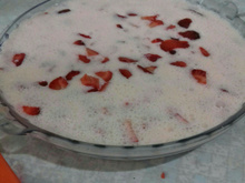 Sobremesa de morango fácil