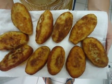 Bolinho de batata recheado com carne moída