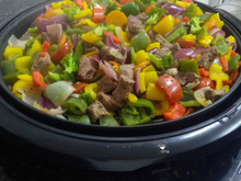 Alcatra com legumes ao molho de cerveja