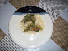 Espaguete com brócolis