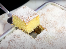 Bolo de fubá com coco fofinho da vovó: comi durante toda a minha infância e sempre faço para lembrar da minha avó