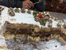 Bolo de aniversário - mousse de chocolate c/ morangos