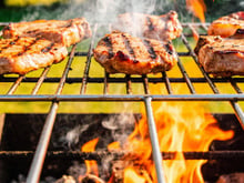 Churrasqueiros experientes concordam: essa carne fica perfeita na grelha, e o TudoGostoso mostra por quê