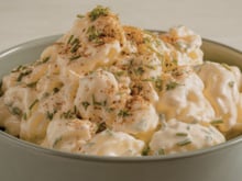 Damián Betular, chef: “Na salada de batata e ovo, eu não uso batatas cozidas, uso batatas fritas.”