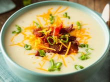 Nesse frio, essa sopa de cebola do estilo Outback vai fazer sucesso no jantar da sua família!