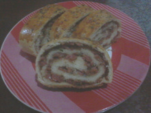 Pão recheado com calabresa