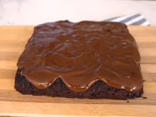 Bolo de chocolate saudável para manter a dieta: sem farinha, sem açúcar e sem manteiga