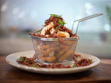 Anel de cebola com carne-seca