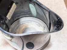 Deixei de usar ácido e vinagre na chaleira: descobri uma maneira mais barata e eficaz de remover o calcário