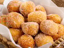 Você ama bolinho de chuva? Então você precisa fazer essas receitas do TudoGostoso