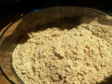 Torta de limão com massa de biscoito maisena
