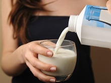 Coloque uma pitada de sal no leite e veja a mágica acontecer