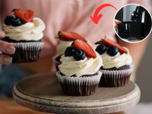 O preparo desse cupcake de chocolate é simples e rápido na AIRFRYER: perfeito pra quem não quer perder tempo!