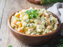 Salada de batata para o Natal: veja 10 receitas criativas e deliciosas