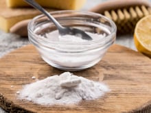 Nem vinagre, nem bicarbonato de sódio: esse é o ingrediente ideal para remover o calcário, manchas e dar brilho
