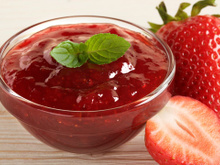 Aprenda como fazer geleia de morango sem açúcar, mas muito docinha, para comer com torradas, bolos e tortas