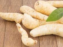 Conheça as diferenças entre mandioca e mandioquinha