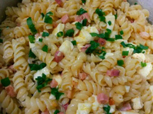 Macarrão alho e óleo com queijo e bacon